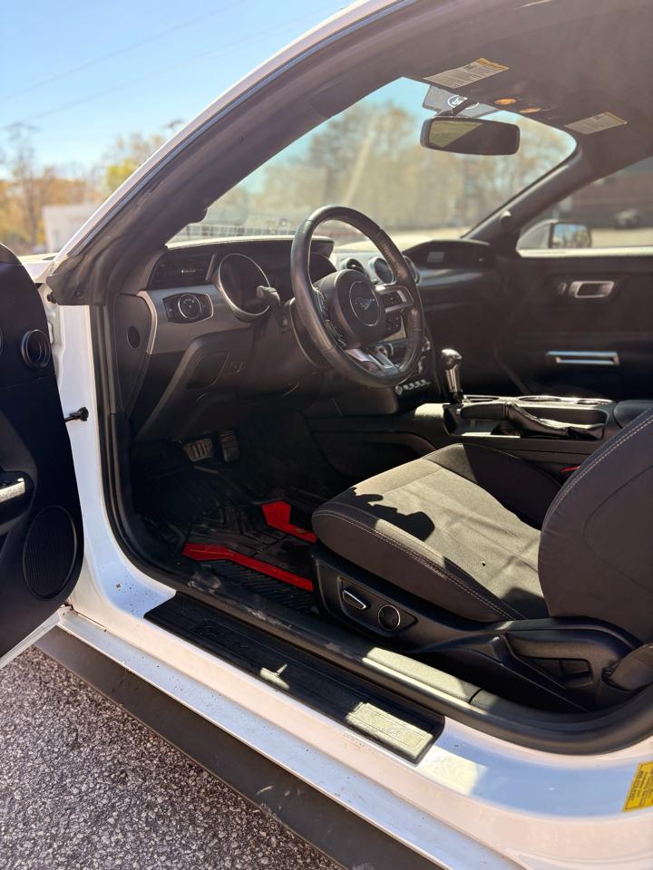 Ford Mustang EcoBoost Coupe 2018