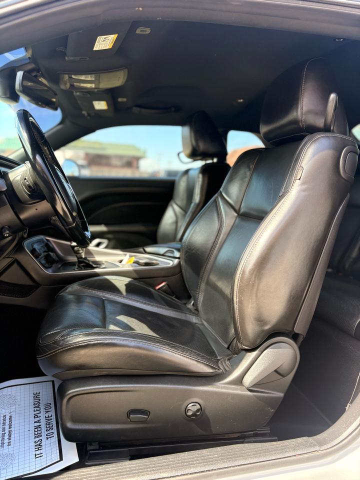 Dodge Challenger SXT 2020