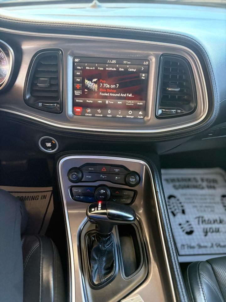 Dodge Challenger SXT 2020