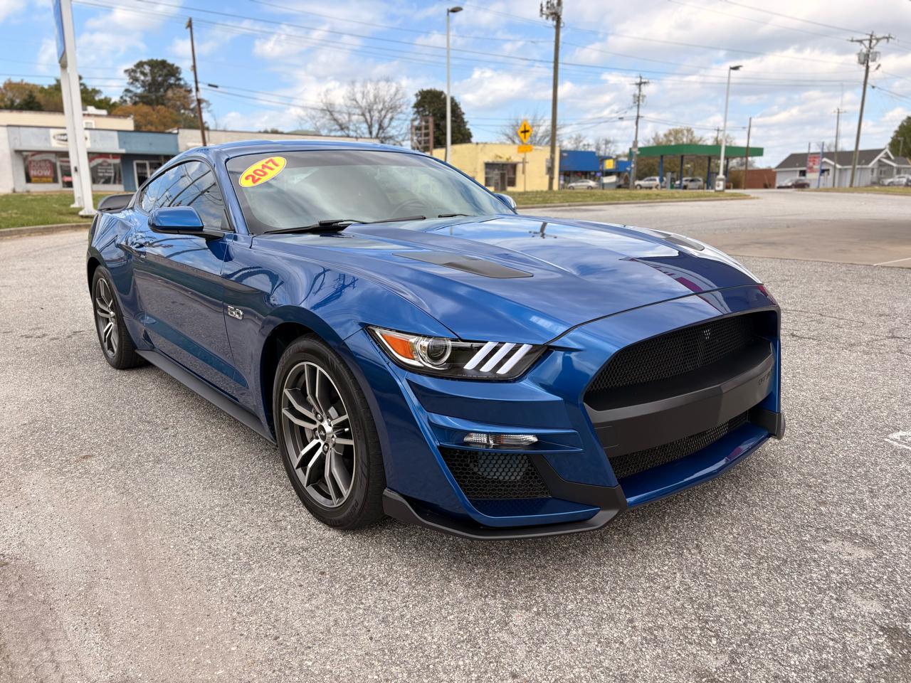 Ford Mustang GT Premium Coupe 2017