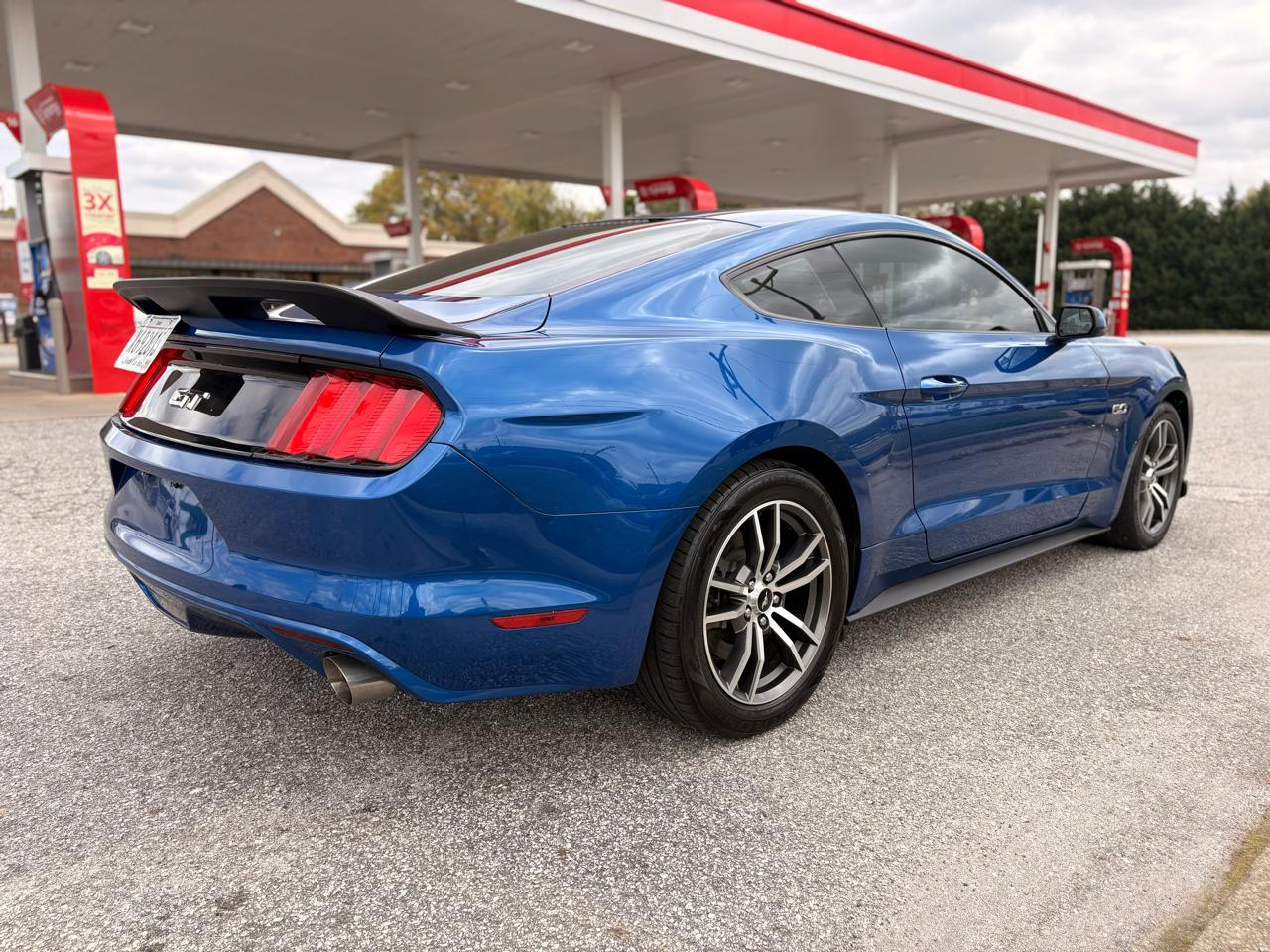 Ford Mustang GT Premium Coupe 2017