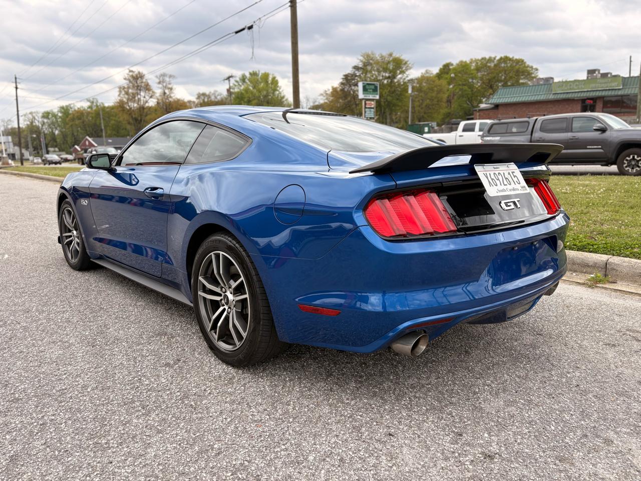 Ford Mustang GT Premium Coupe 2017