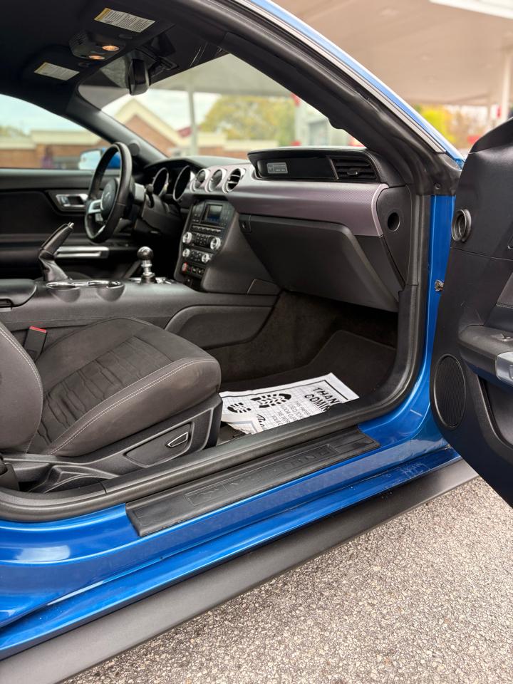 Ford Mustang GT Premium Coupe 2017