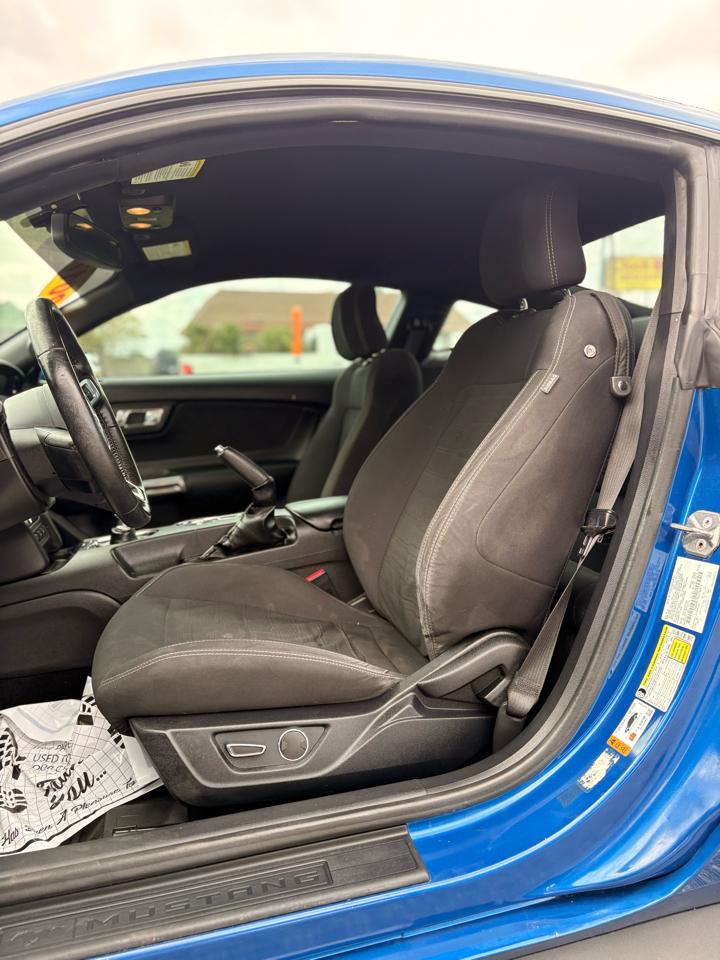 Ford Mustang GT Premium Coupe 2017