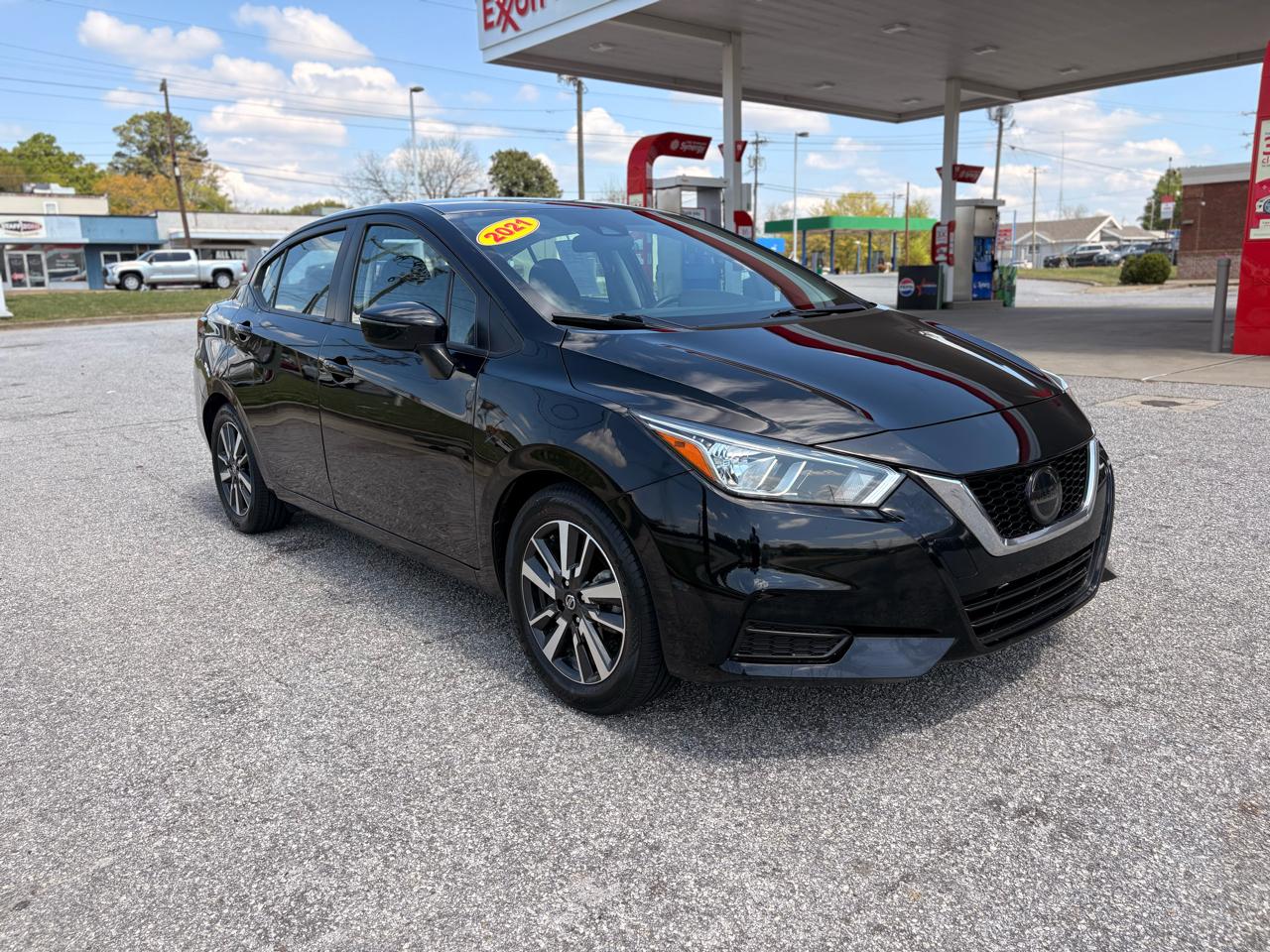 Nissan Versa SV 2021