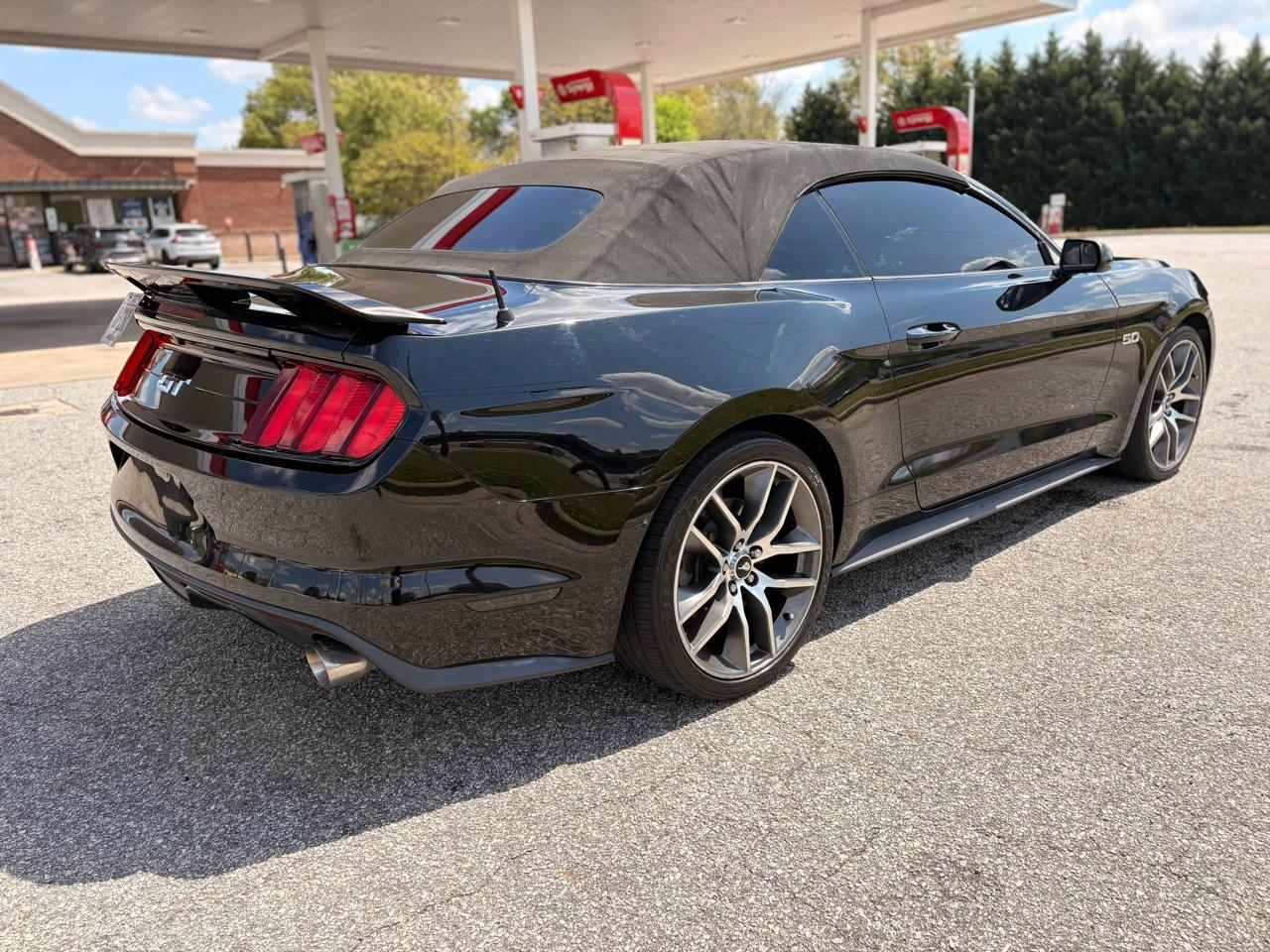Ford Mustang GT convertible 2015