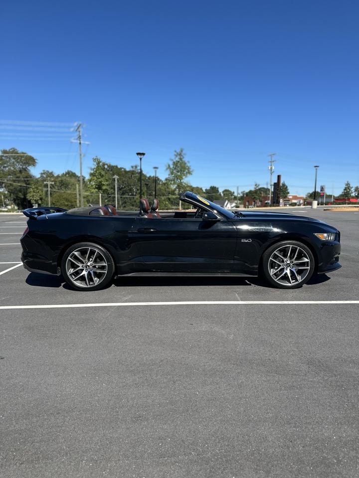 Ford Mustang GT convertible 2015