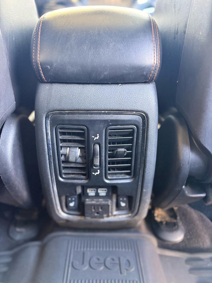 Jeep Grand Cherokee Limited 4WD 2016