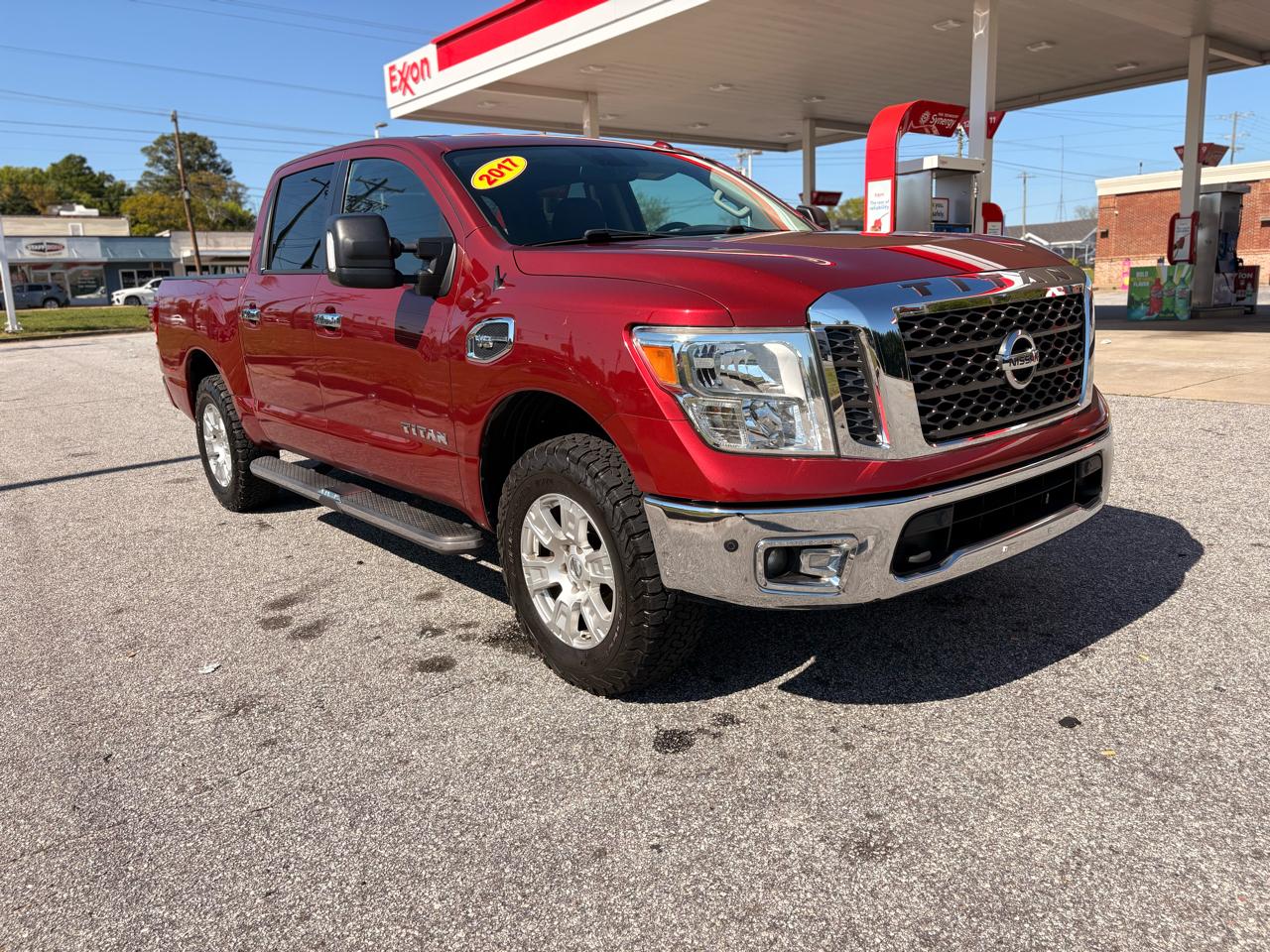 Nissan Titan Platinum Reserve Crew Cab 4WD 2017