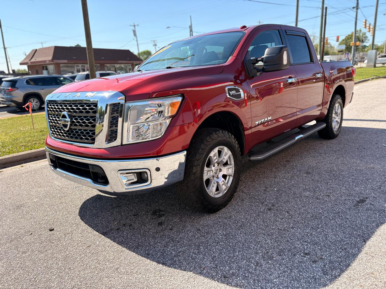 Nissan Titan Platinum Reserve Crew Cab 4WD 2017