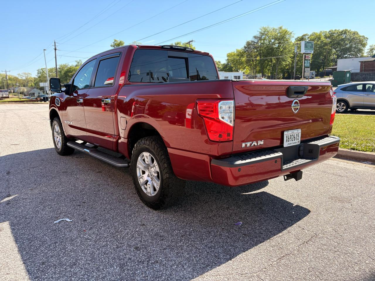 Nissan Titan Platinum Reserve Crew Cab 4WD 2017
