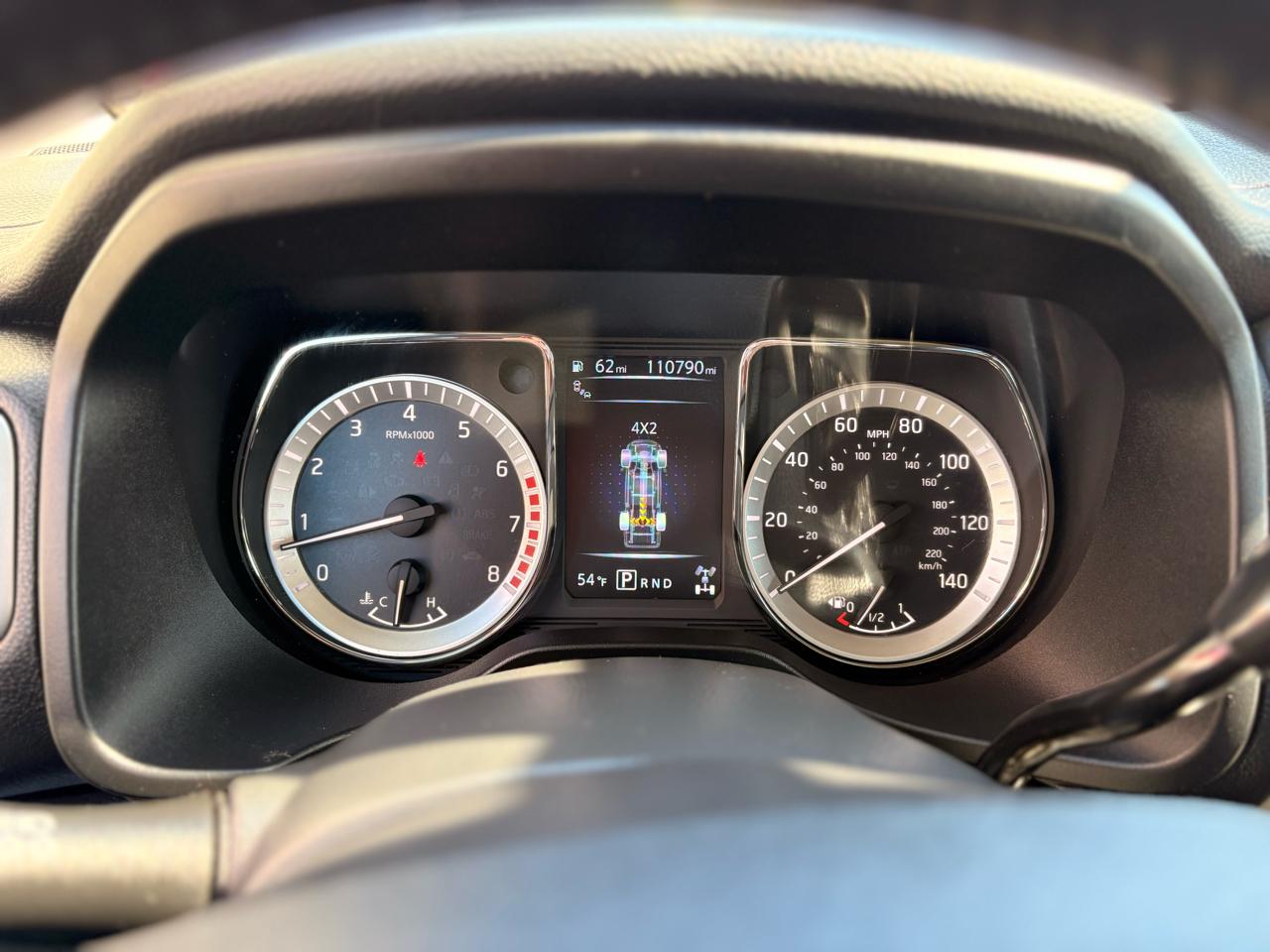 Nissan Titan Platinum Reserve Crew Cab 4WD 2017