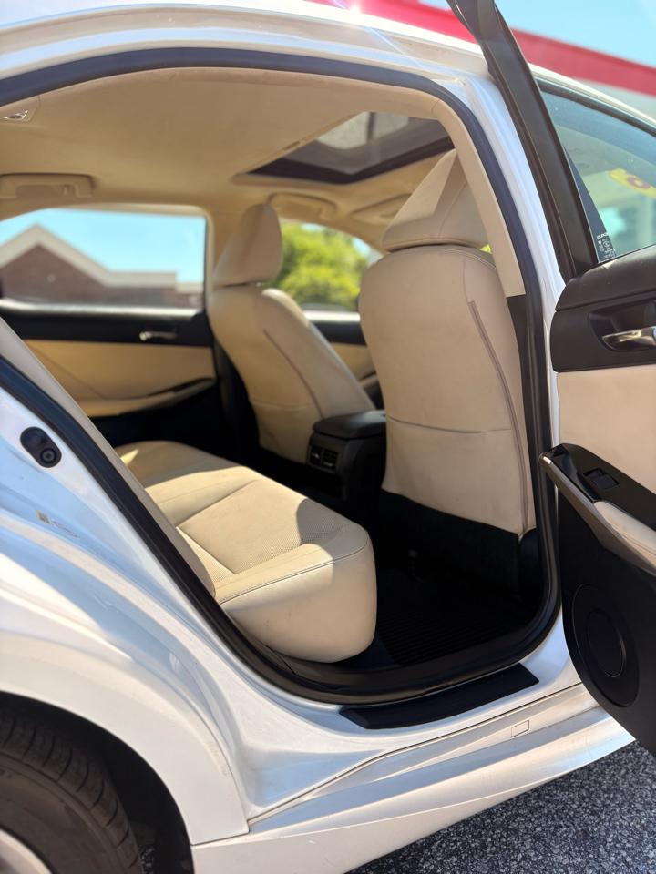 Lexus IS 300 AWD 2016