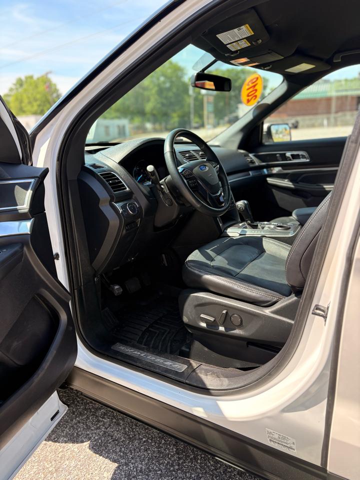 Ford Explorer Limited FWD 2019