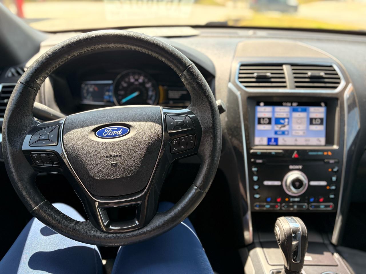 Ford Explorer Limited FWD 2019