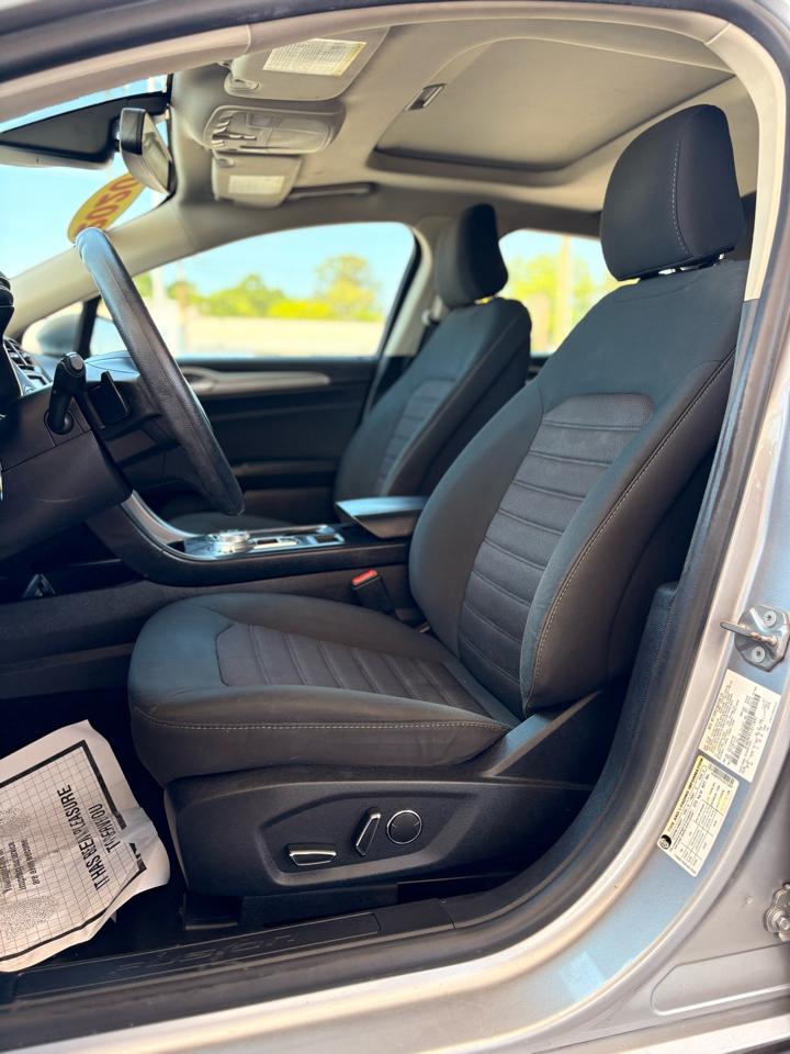 Ford Fusion SE AWD 2020