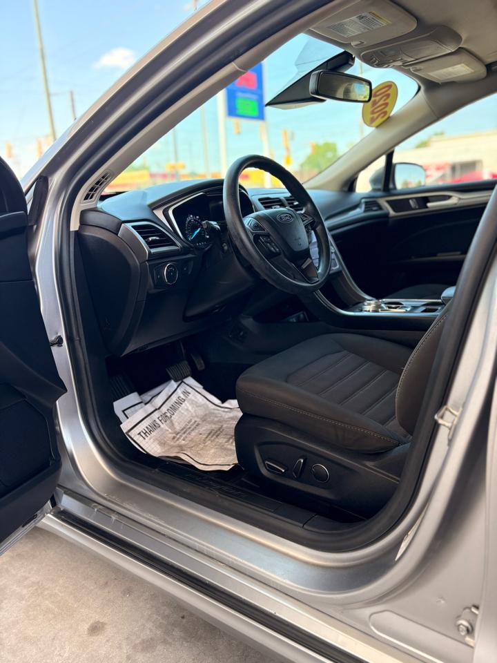 Ford Fusion SE AWD 2020