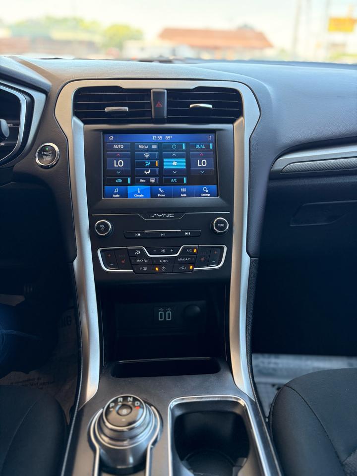 Ford Fusion SE AWD 2020