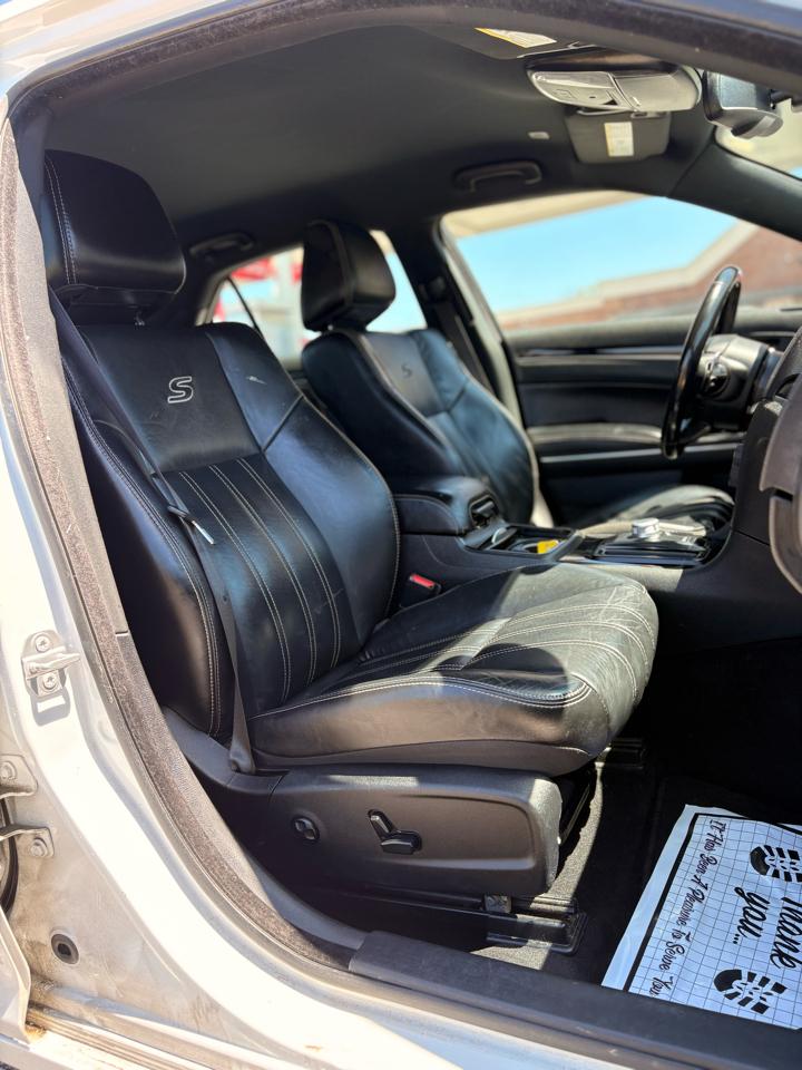 Chrysler 300 300S RWD 2021