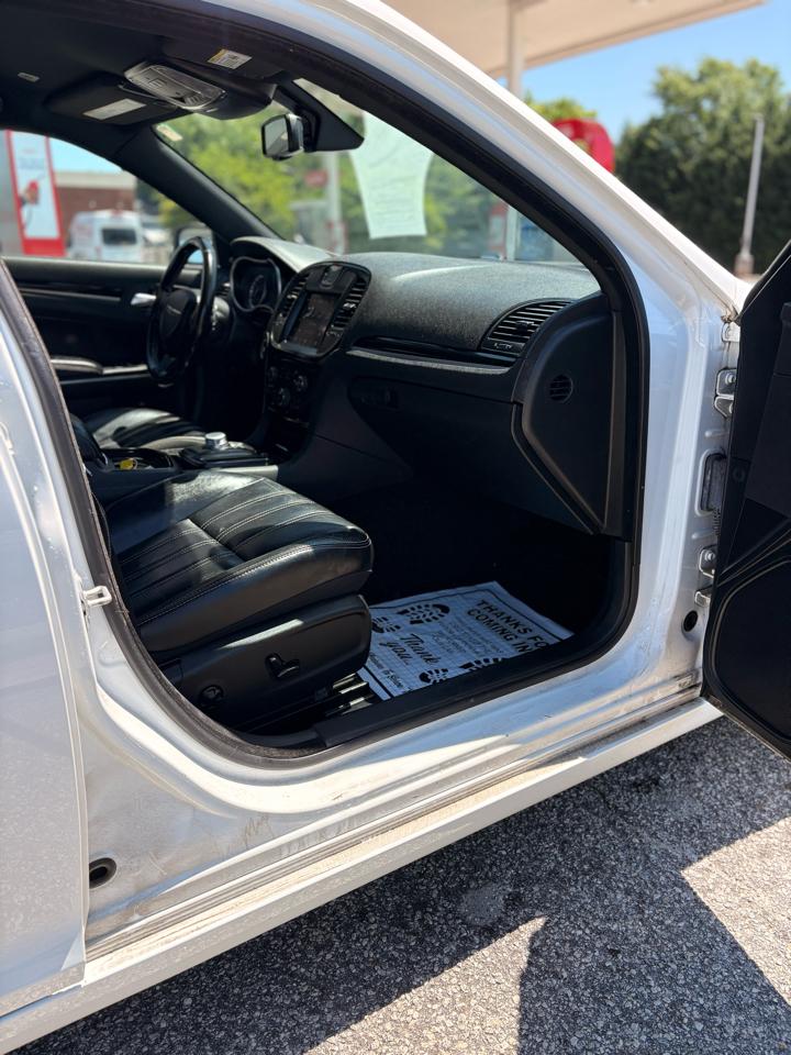 Chrysler 300 300S RWD 2021