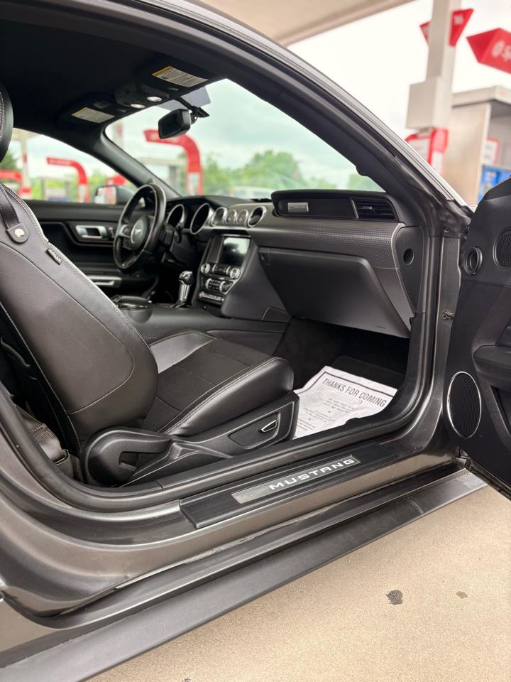 Ford Mustang EcoBoost Coupe 2019