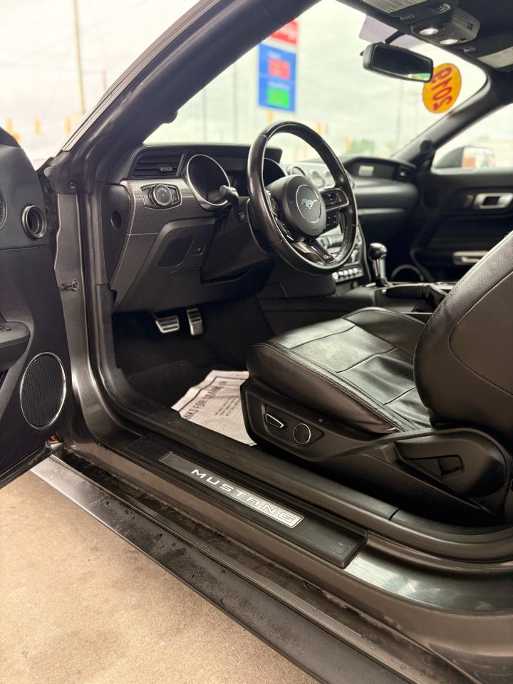 Ford Mustang EcoBoost Coupe 2019