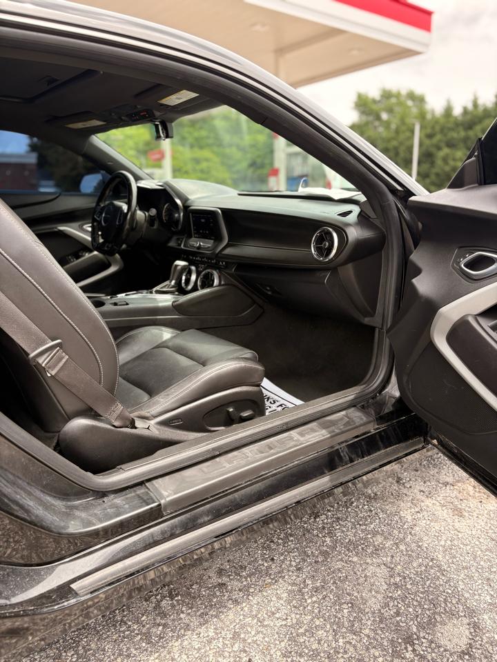 Chevrolet Camaro 2LT Coupe 8A 2020