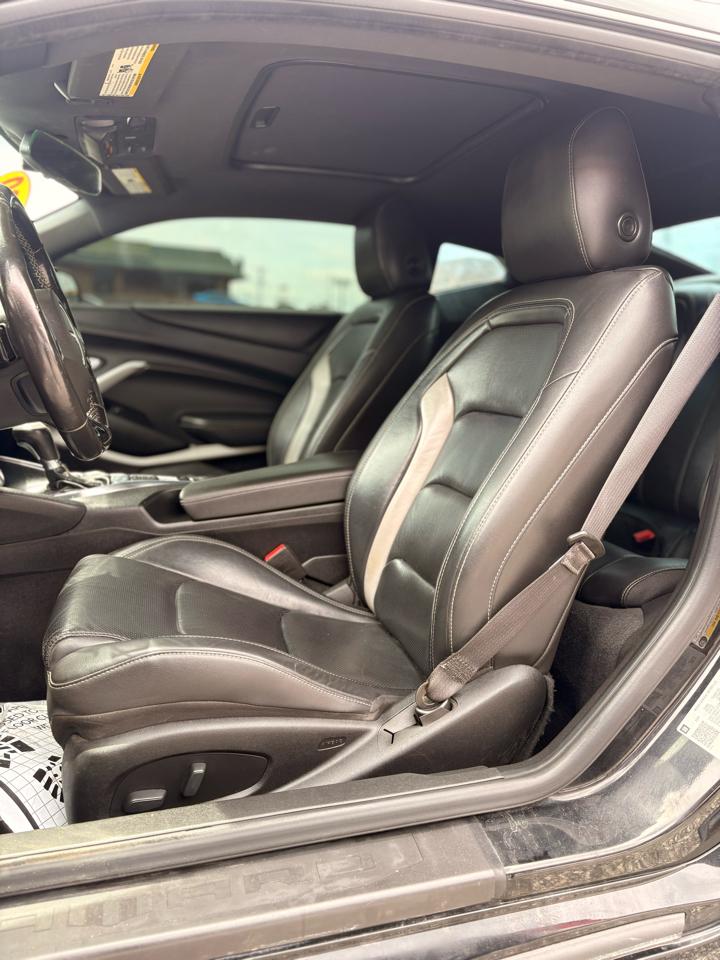 Chevrolet Camaro 2LT Coupe 8A 2020