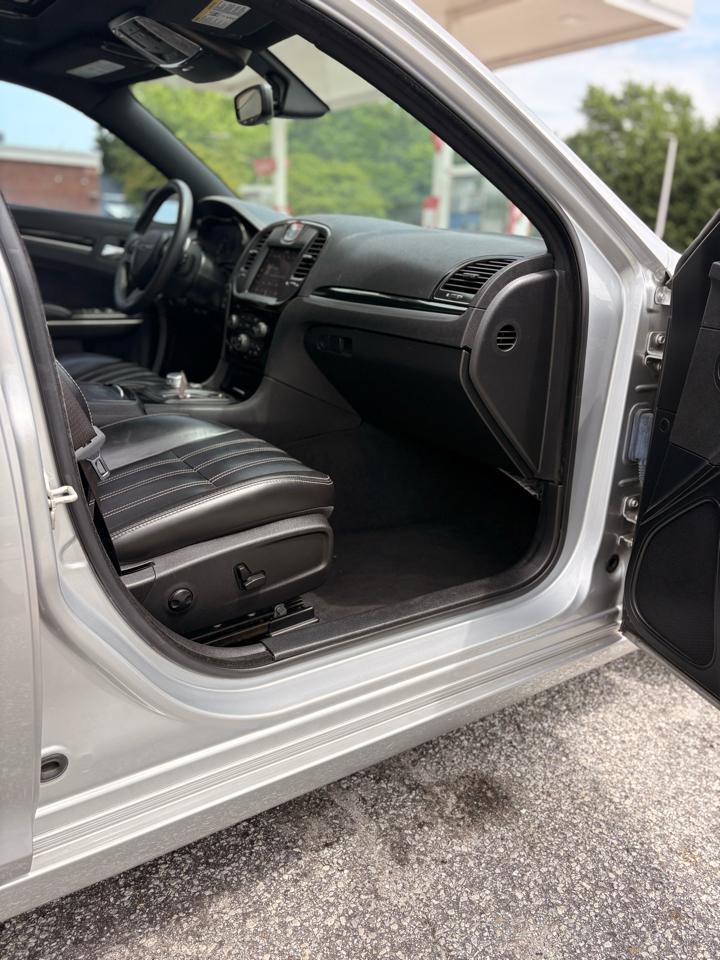 Chrysler 300 300S RWD 2023