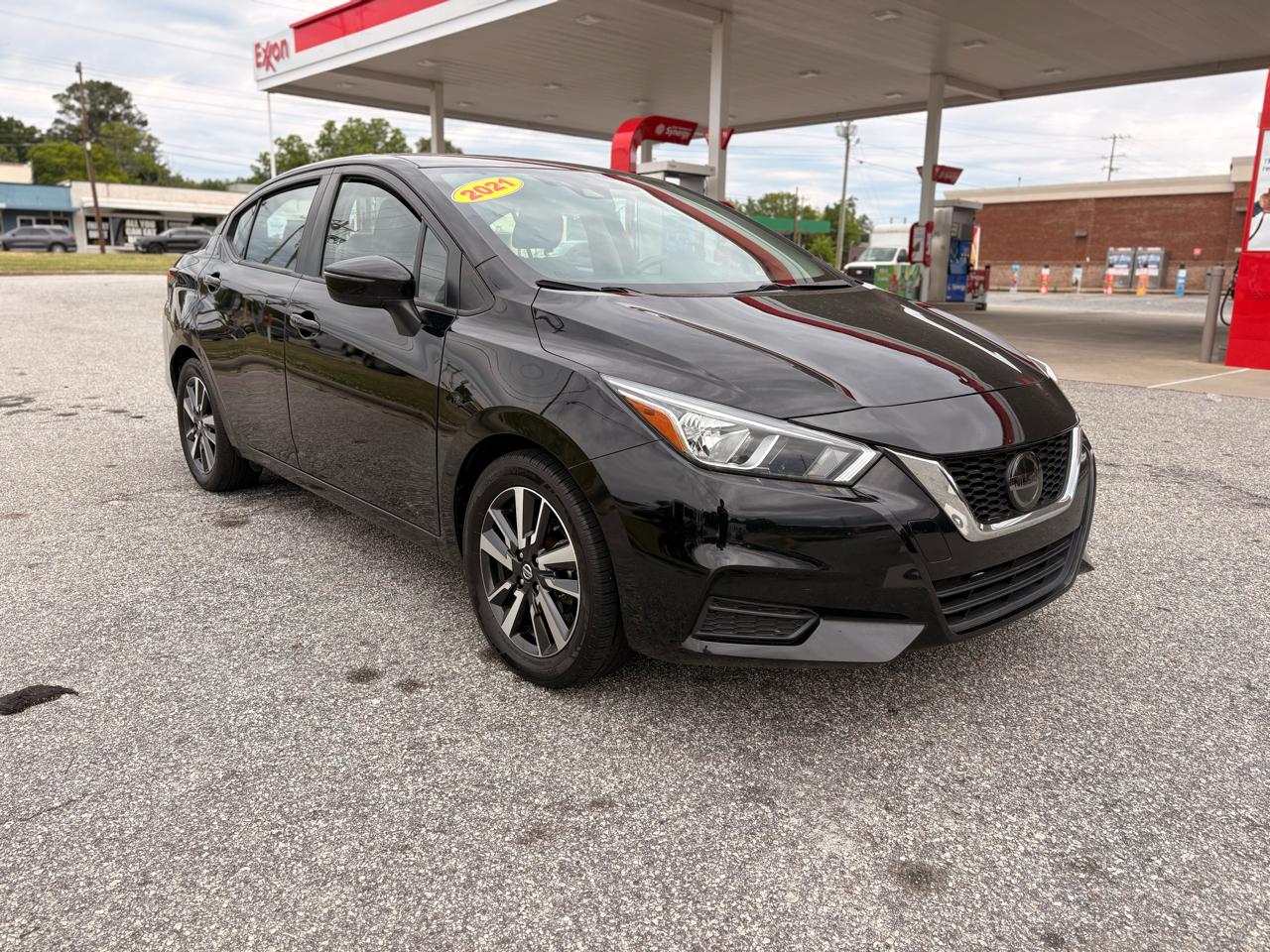 Nissan Versa SV 2021