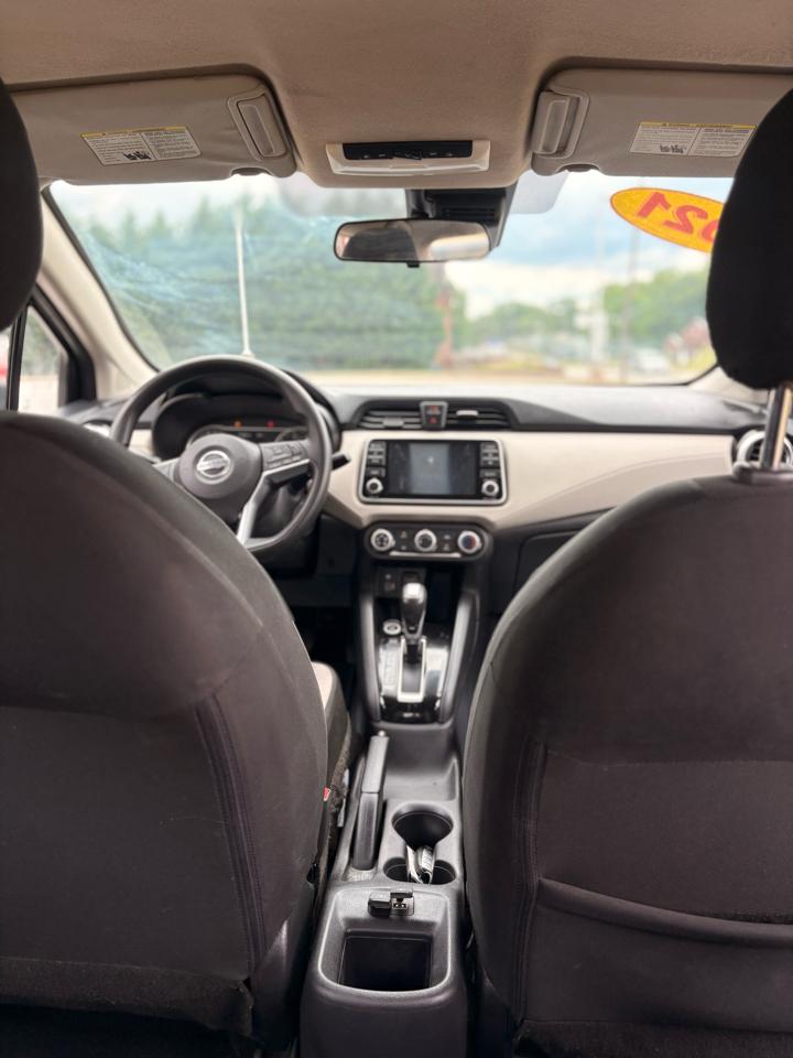 Nissan Versa SV 2021