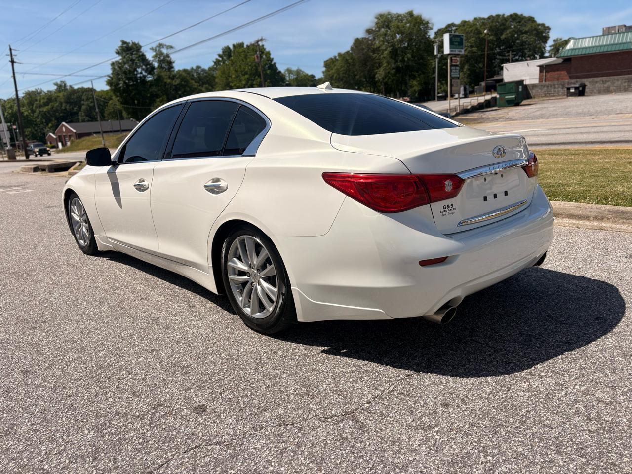 Infiniti Q50 Premium 2014