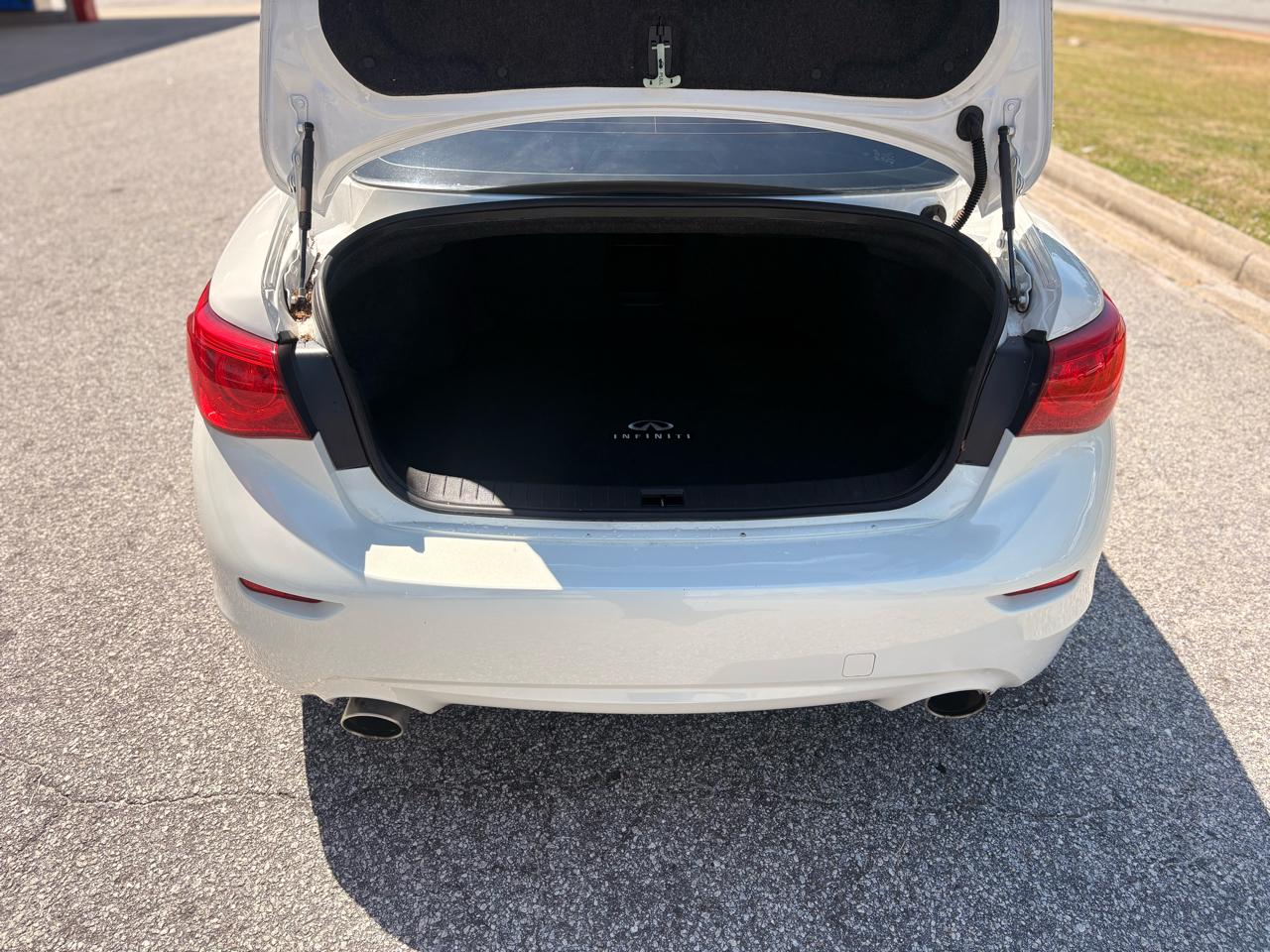Infiniti Q50 Premium 2014