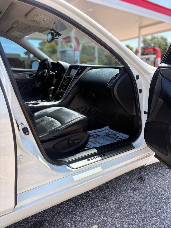 Infiniti Q50 Premium 2014