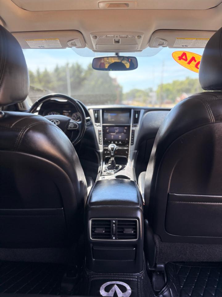 Infiniti Q50 Premium 2014