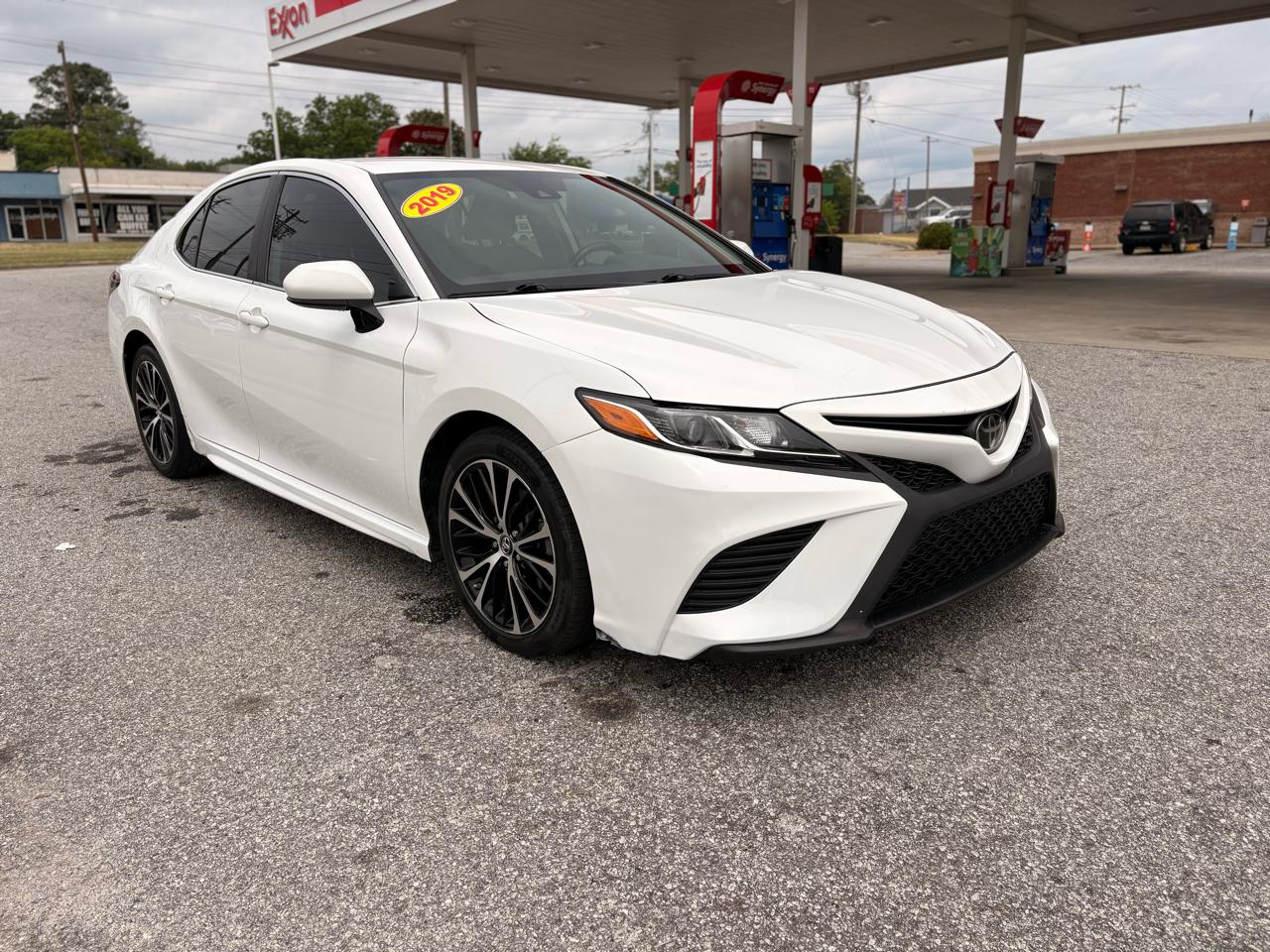 Toyota Camry XLE 2019