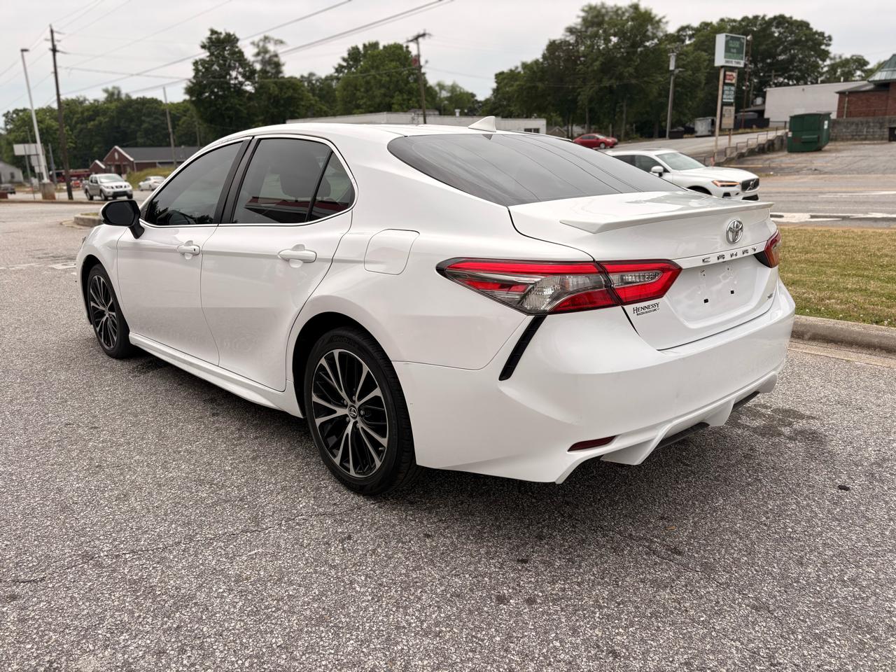 Toyota Camry XLE 2019