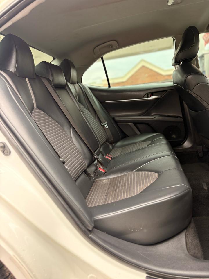 Toyota Camry XLE 2019