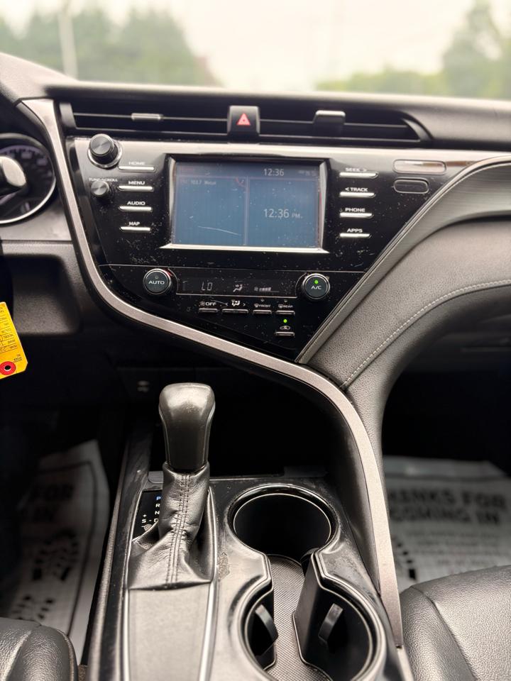 Toyota Camry XLE 2019