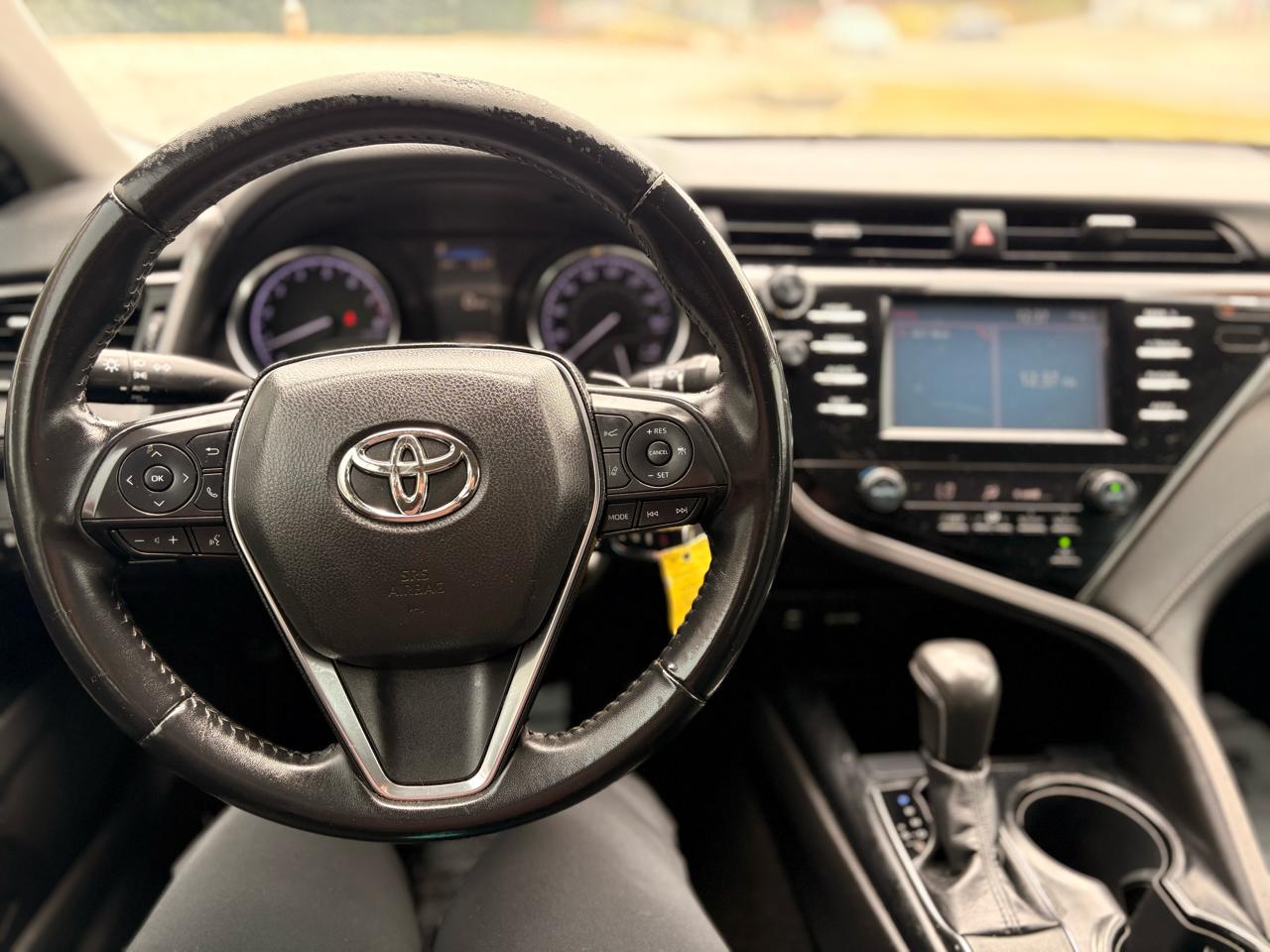 Toyota Camry XLE 2019