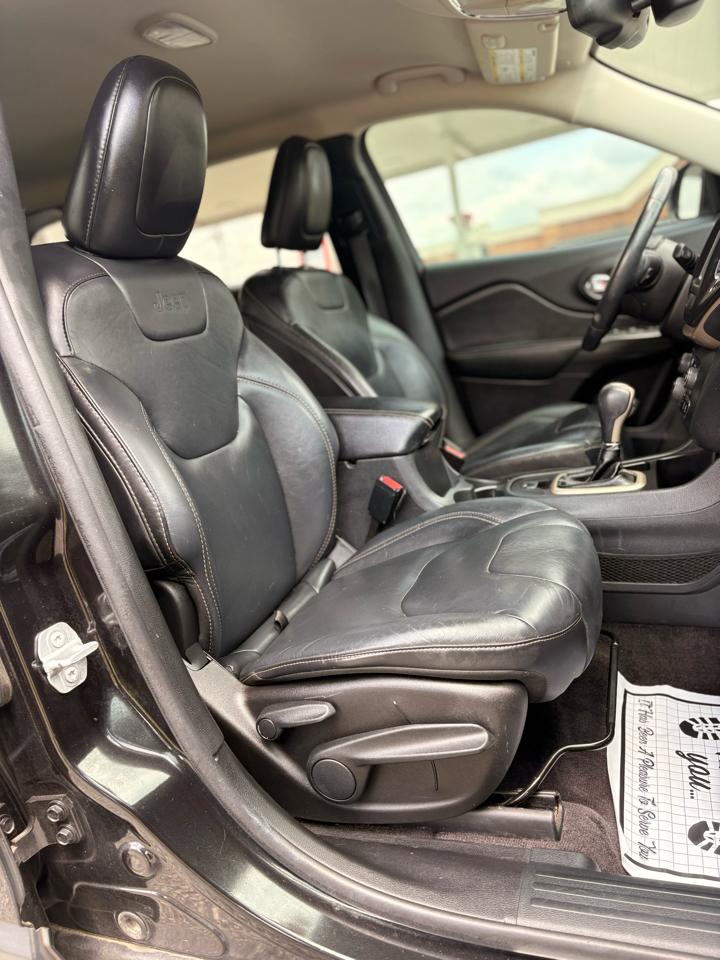 Jeep Cherokee Limited FWD 2016