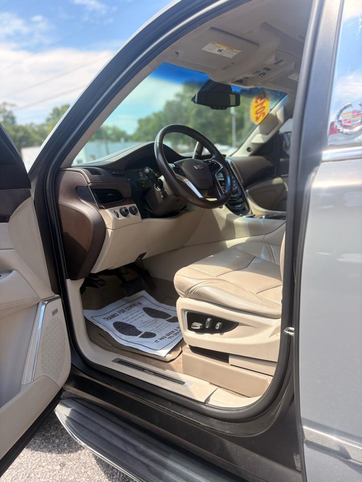 Cadillac Escalade ESV Luxury 4WD 2015