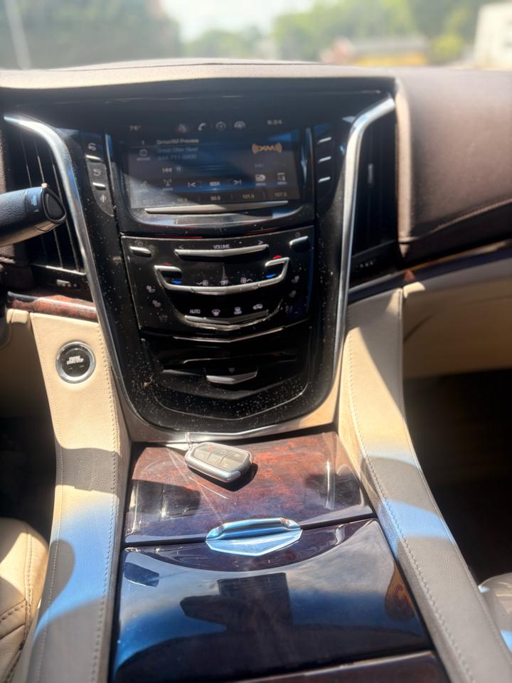 Cadillac Escalade ESV Luxury 4WD 2015