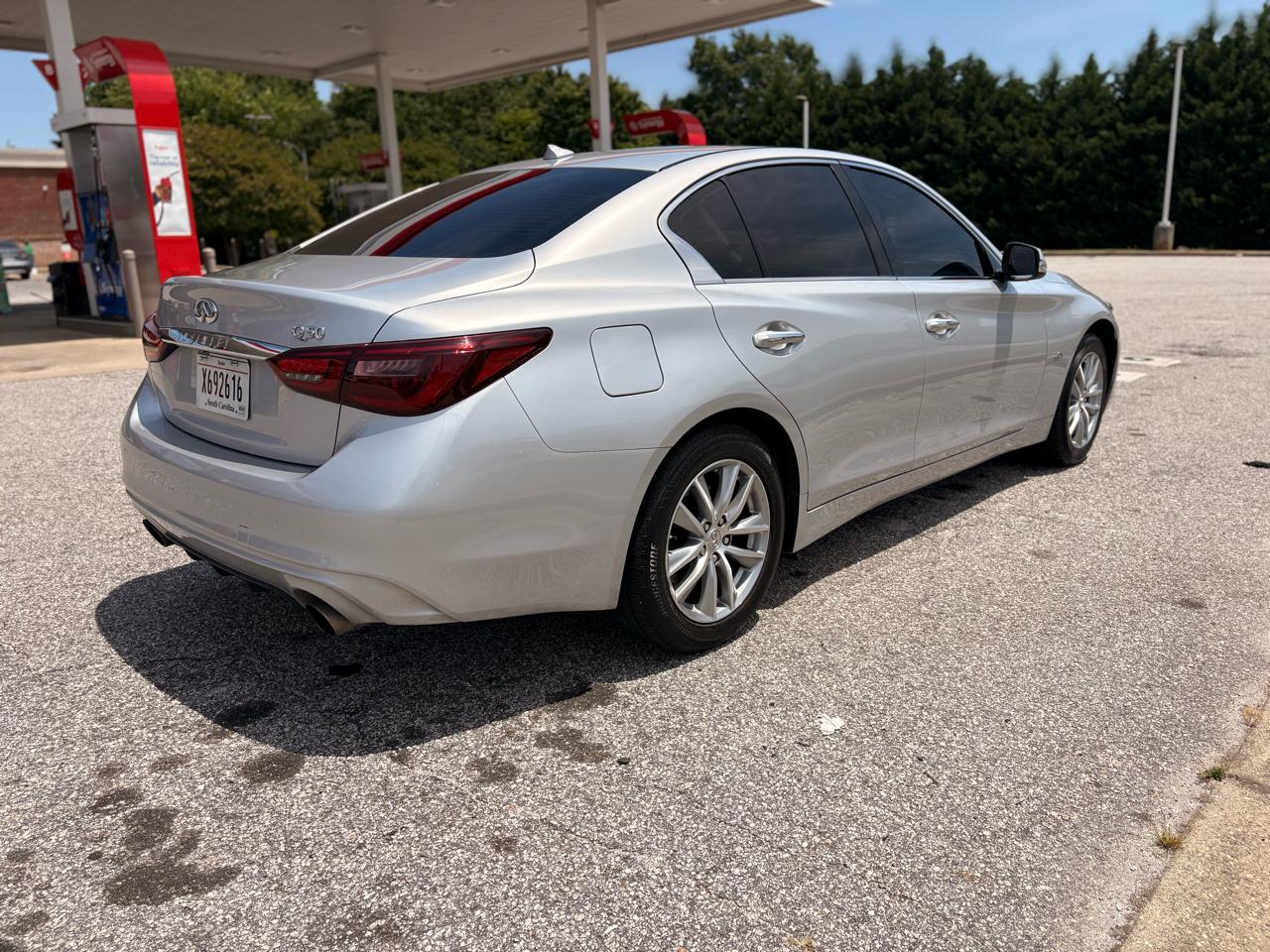 Infiniti Q50 2.0t LUXE 2018