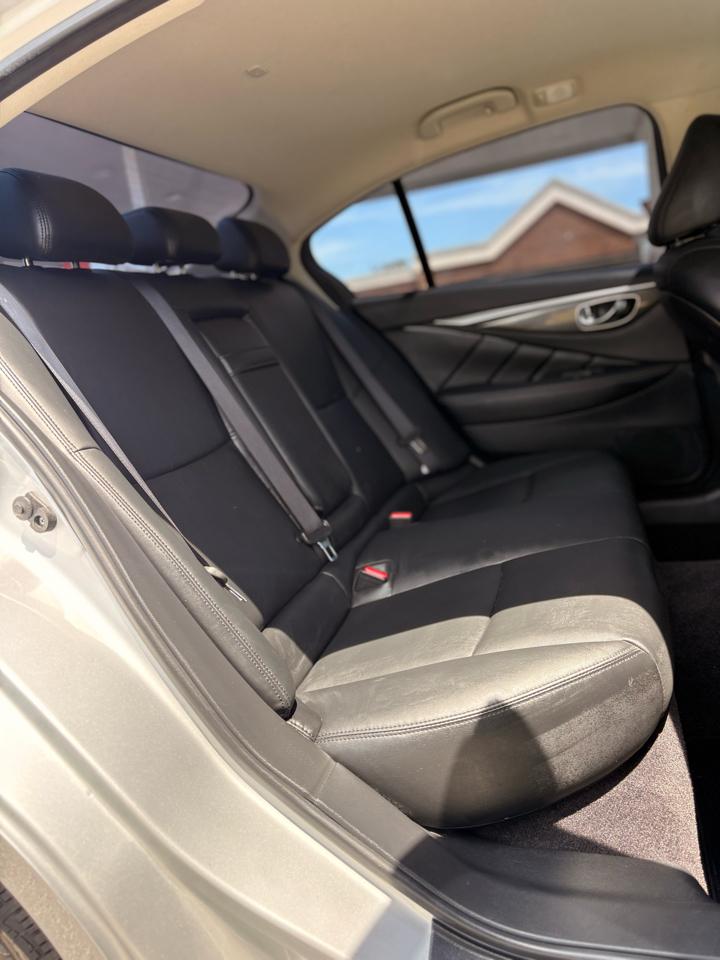 Infiniti Q50 2.0t LUXE 2018