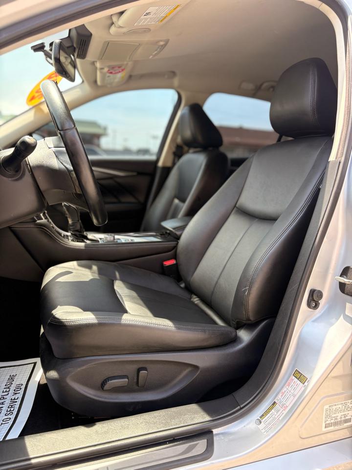 Infiniti Q50 2.0t LUXE 2018