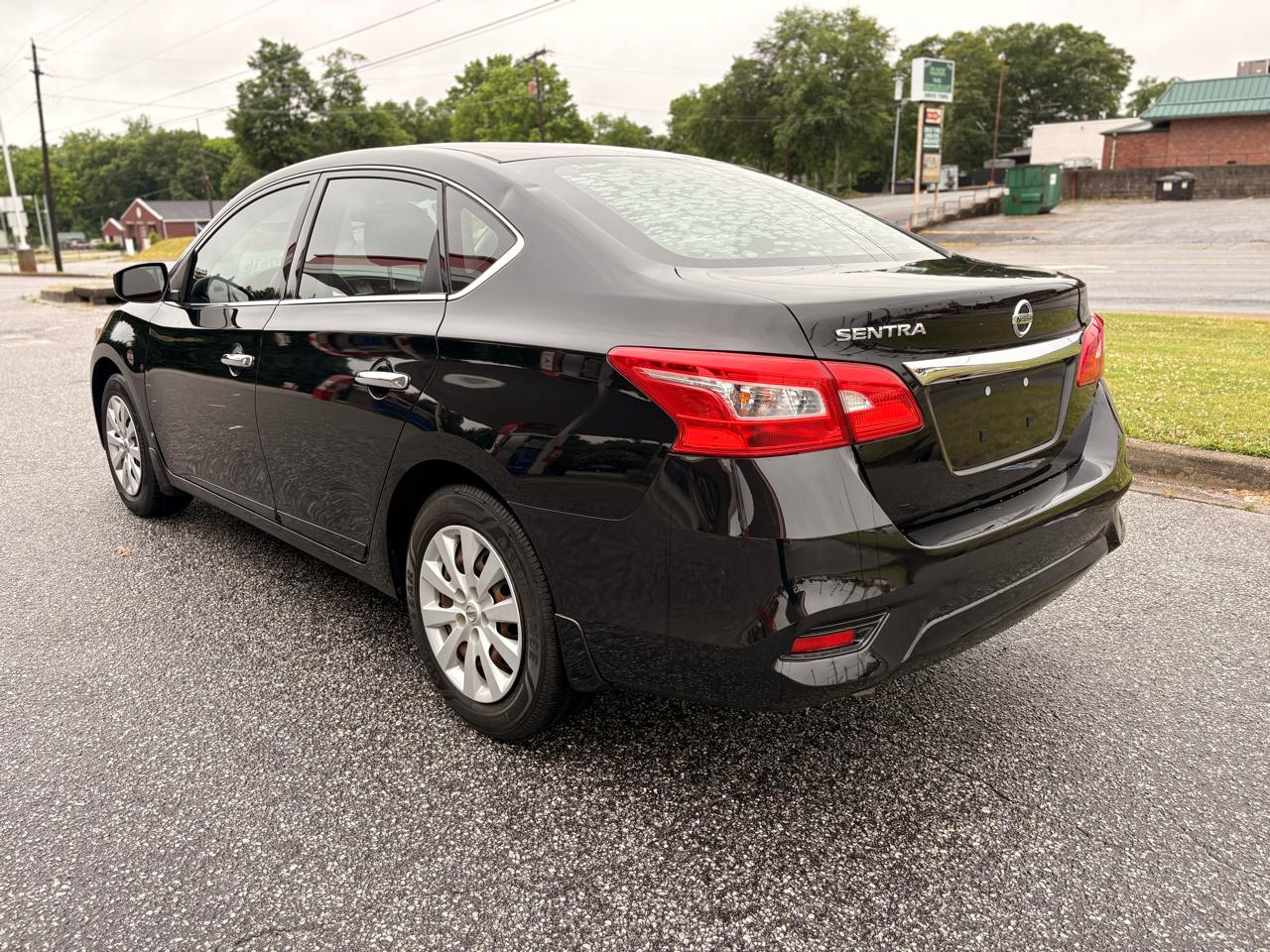 Nissan Sentra S CVT 2018