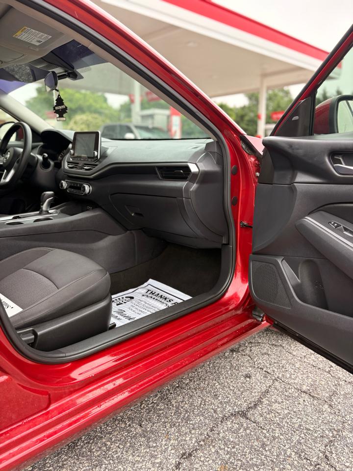 Nissan Altima 2.5 SV 2022