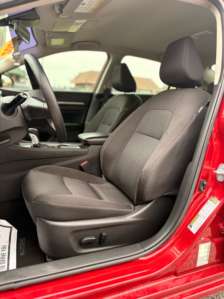 Nissan Altima 2.5 SV 2022