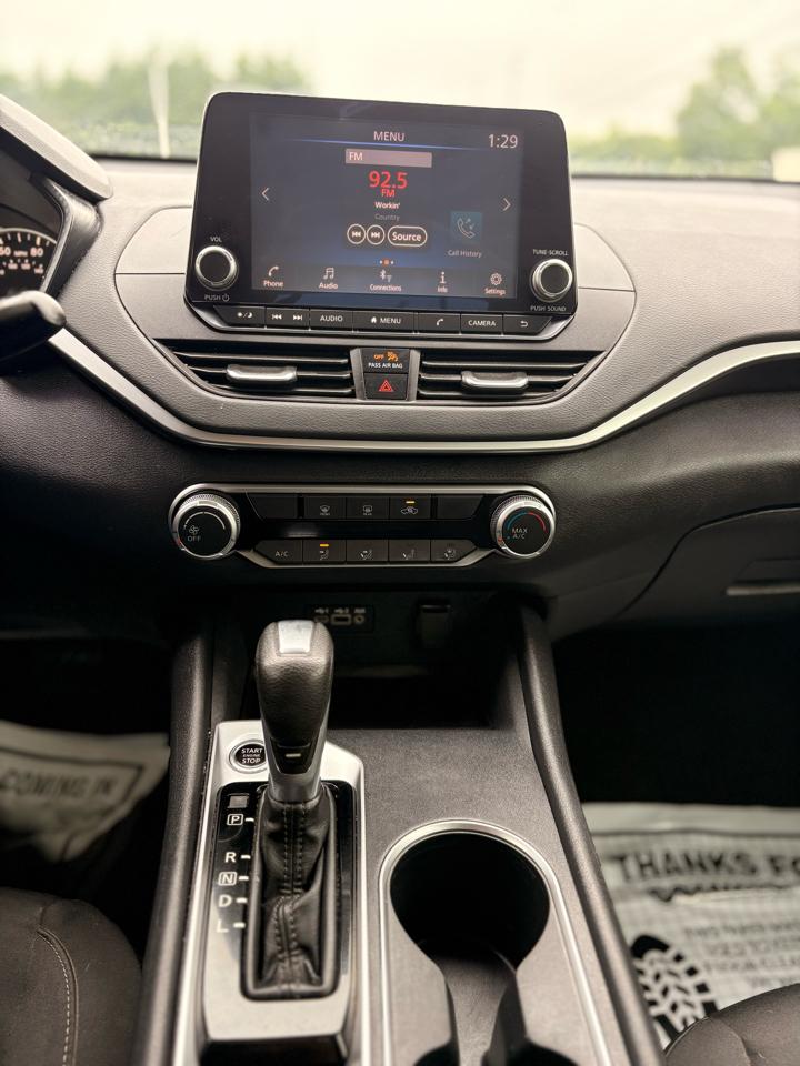 Nissan Altima 2.5 SV 2022
